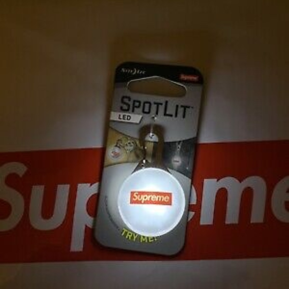 Supreme LED SpotLit Night / Emergency SOS Light